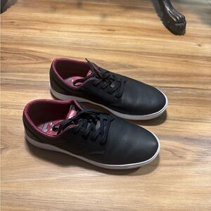 Cuater men's golf leather shoes Sleek Black and Ruby Wine color